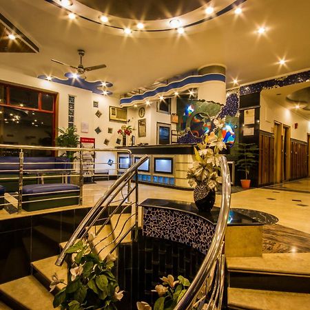 The Suncourt Hotel Yatri Delhi  Exterior foto
