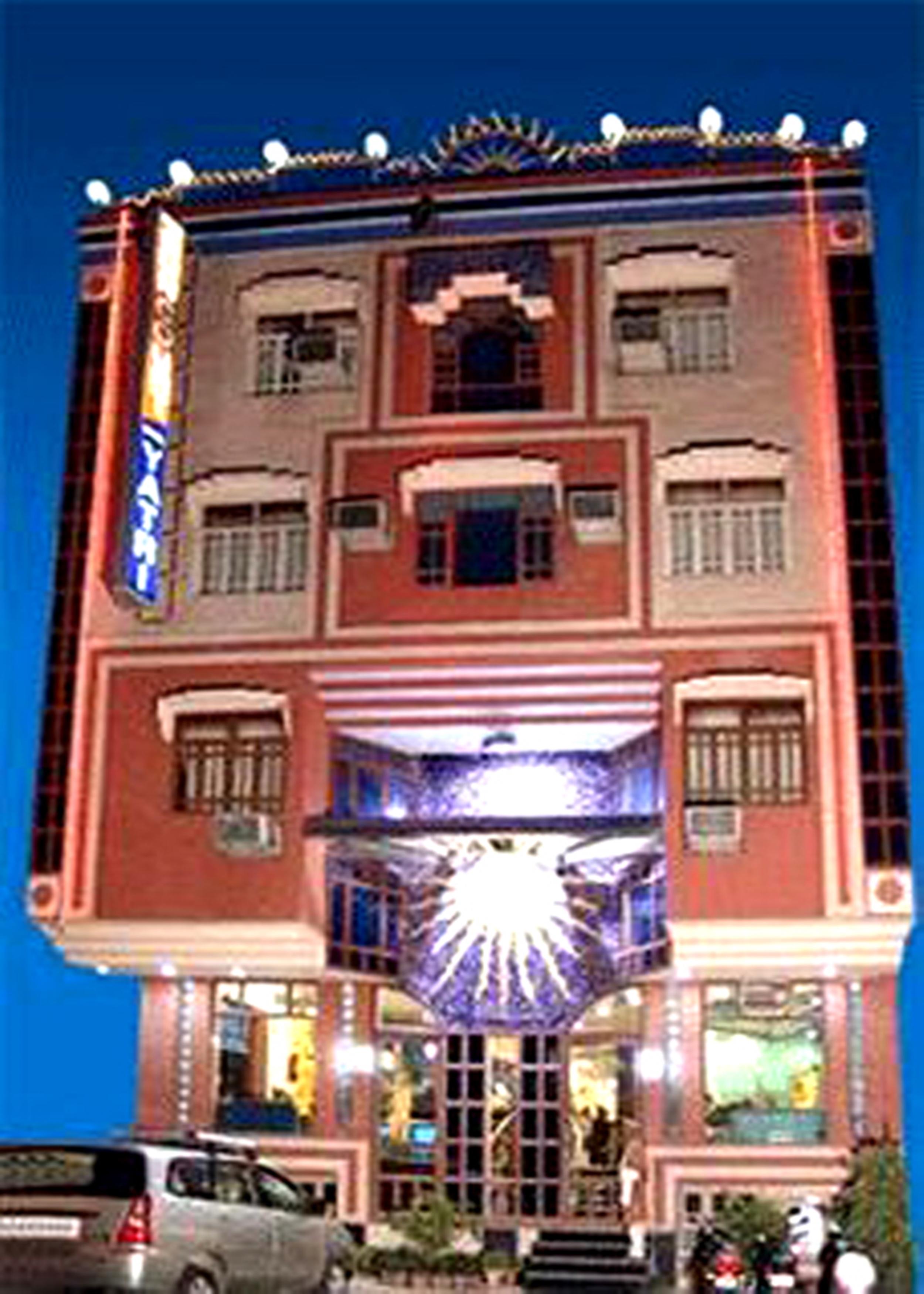 The Suncourt Hotel Yatri Delhi  Exterior foto