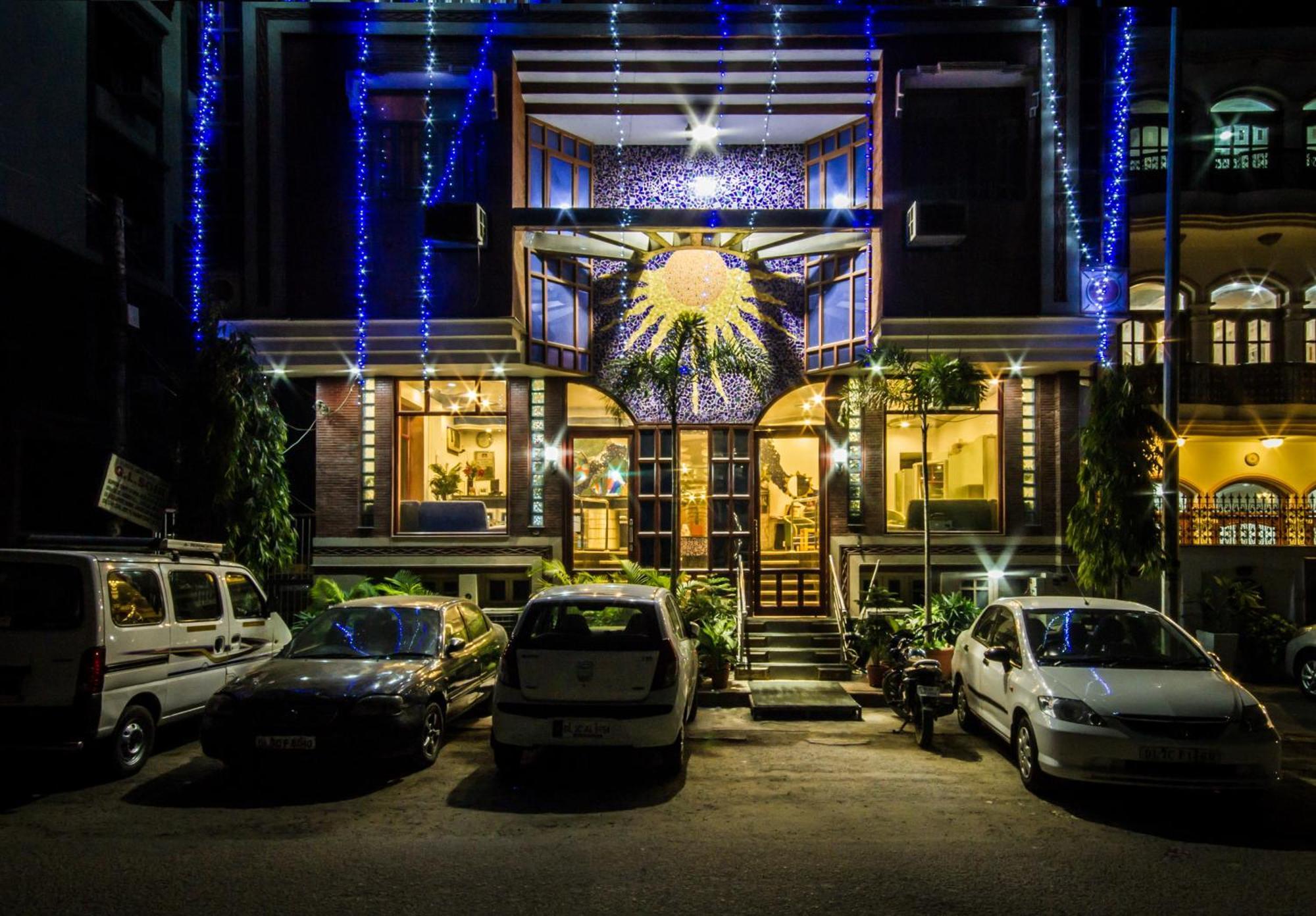 The Suncourt Hotel Yatri Delhi  Exterior foto