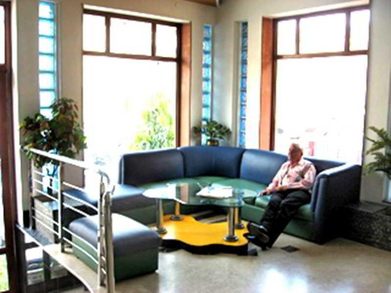 The Suncourt Hotel Yatri Delhi  Exterior foto